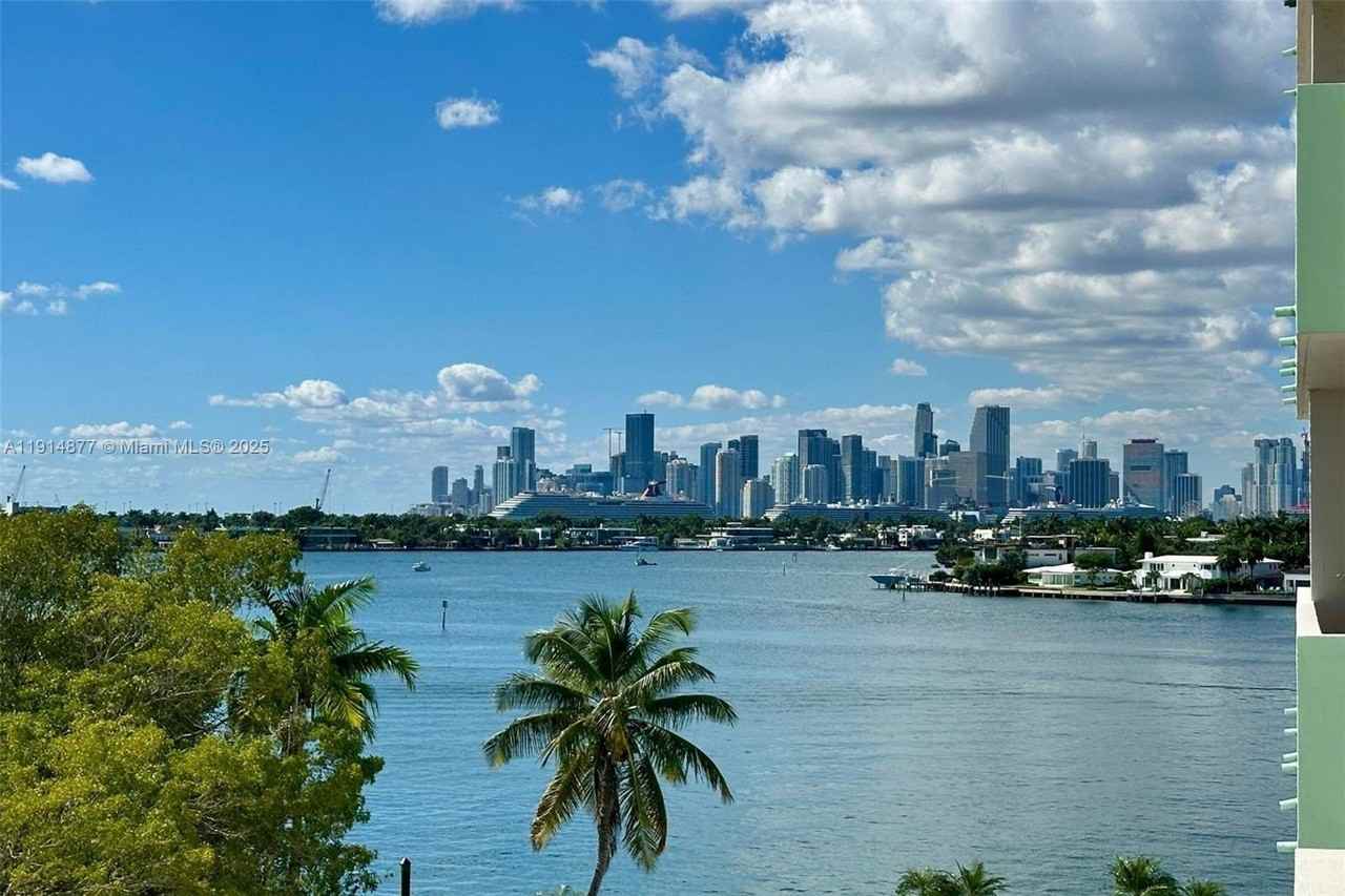 5 Island Avenue West #5G