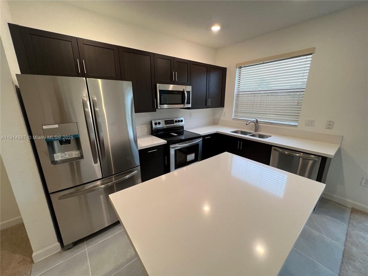 18110 Sw 148th Rd - Photo 7 of 14