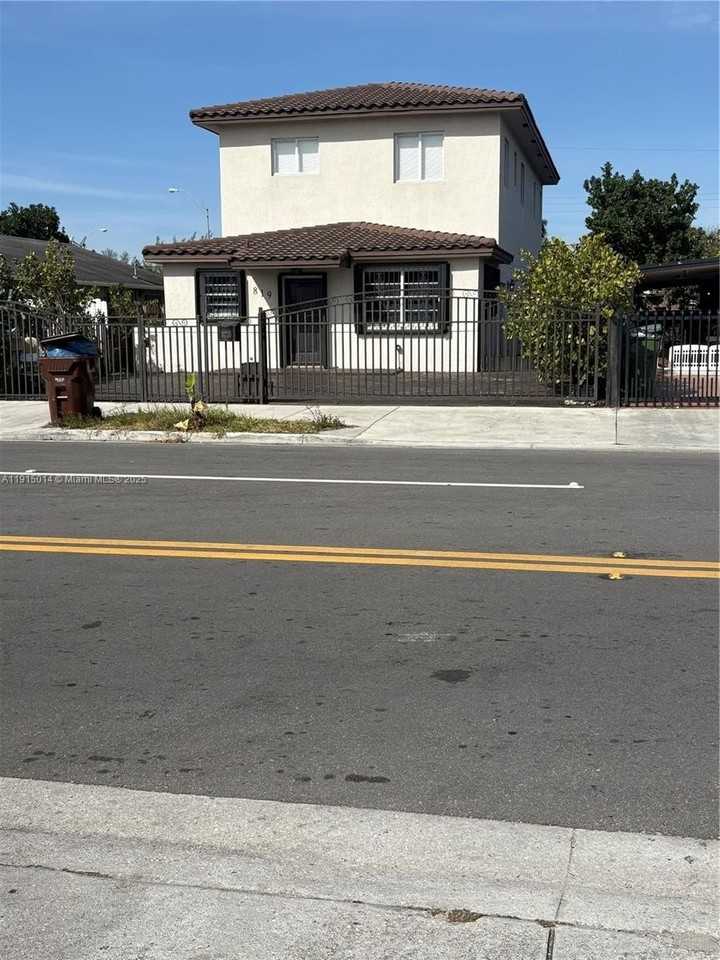 819 East 26th Street #0