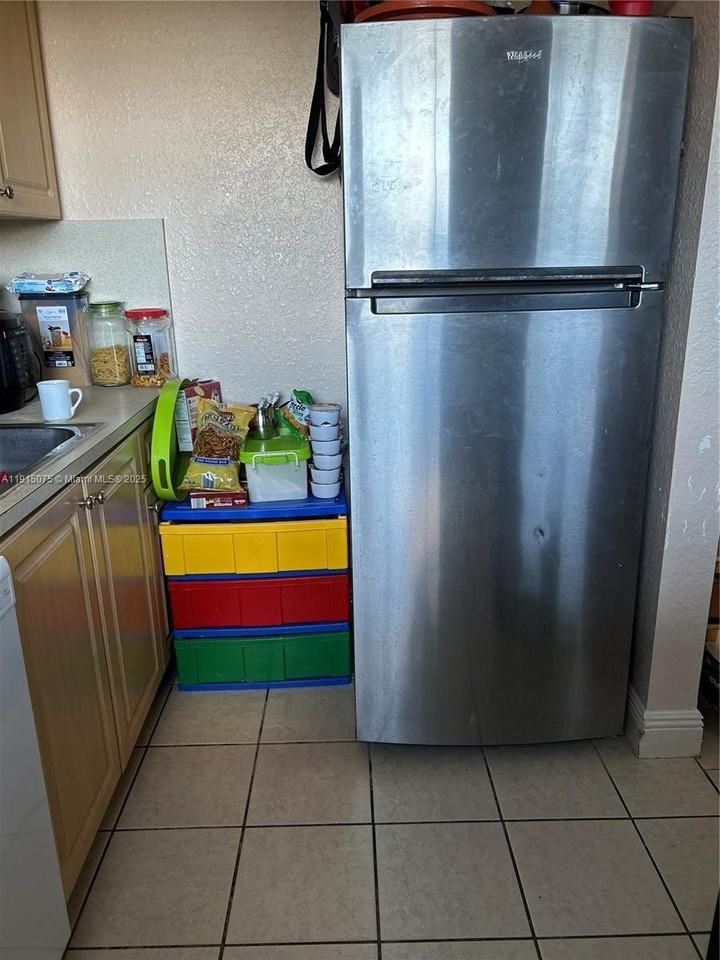 110 Southeast 2nd Street #309 - Photo 5 of 13