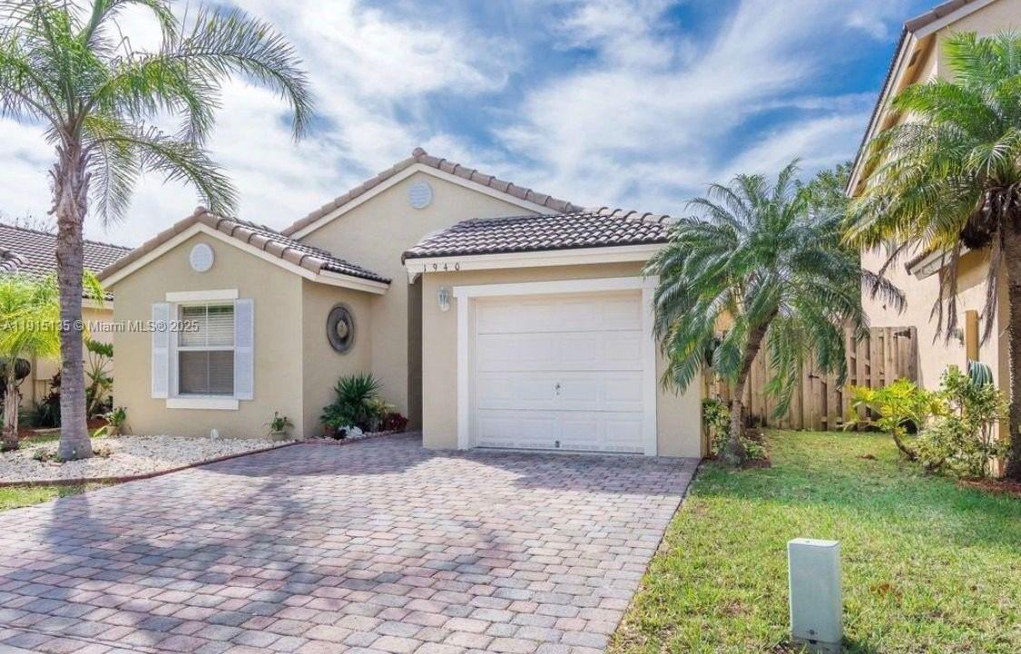 1940 Se 14th Ct #0 - Photo 2 of 21