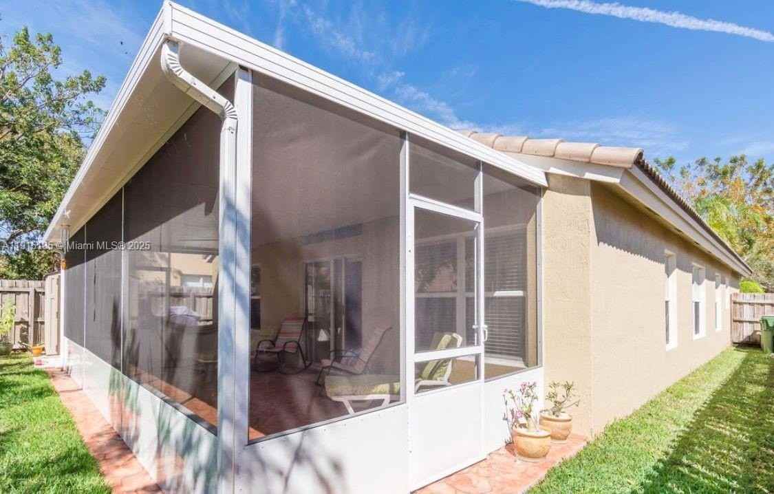 1940 Se 14th Ct #0 - Photo 4 of 21