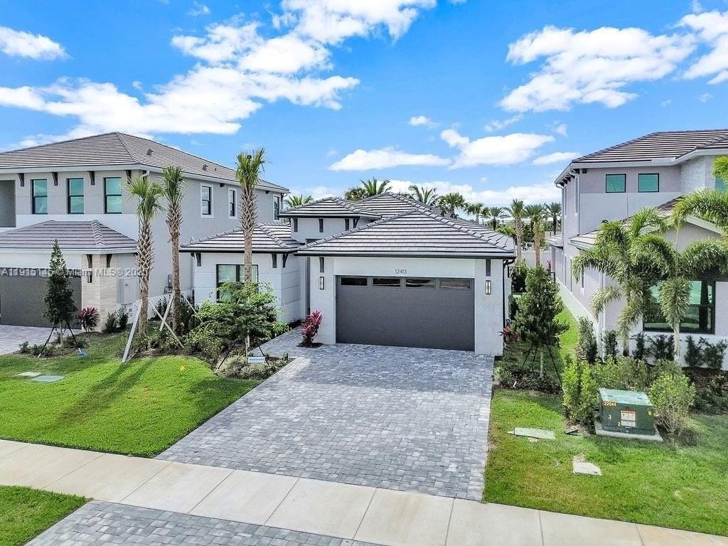 12413 Solana Bay Cir
