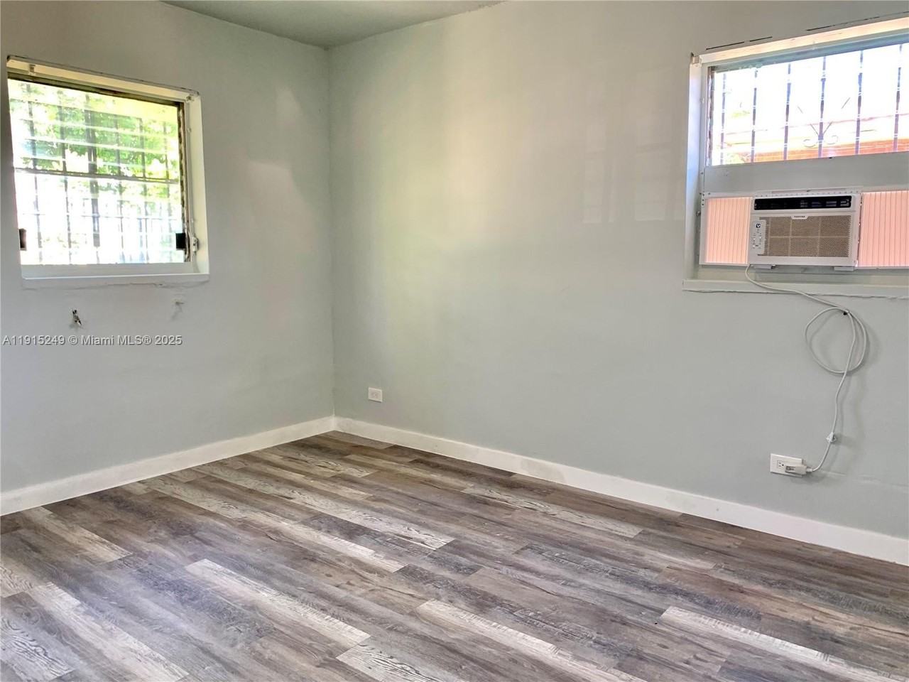 2901 Nw 18th St #20 - Photo 7 of 14