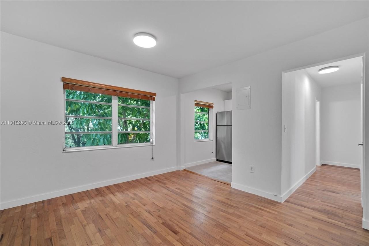 411 Santander Ave #1 - Photo 6 of 15