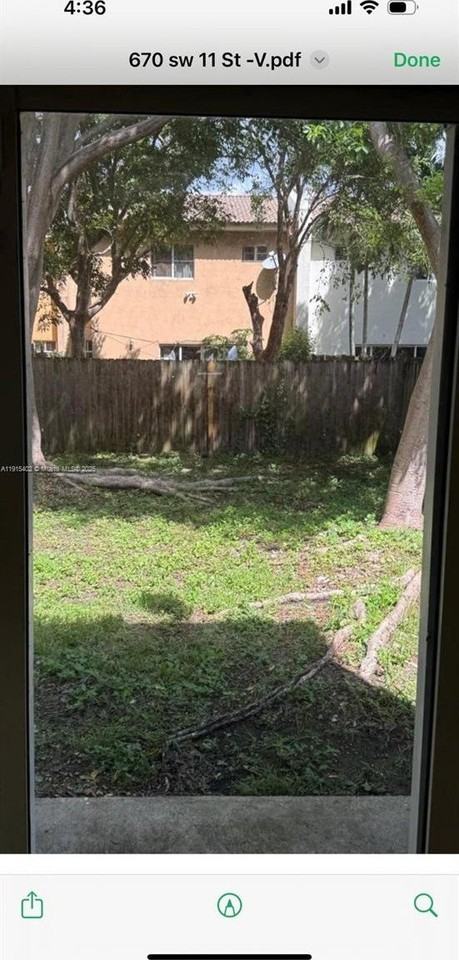 657 Southwest 10th Street #657 - Photo 5 of 12