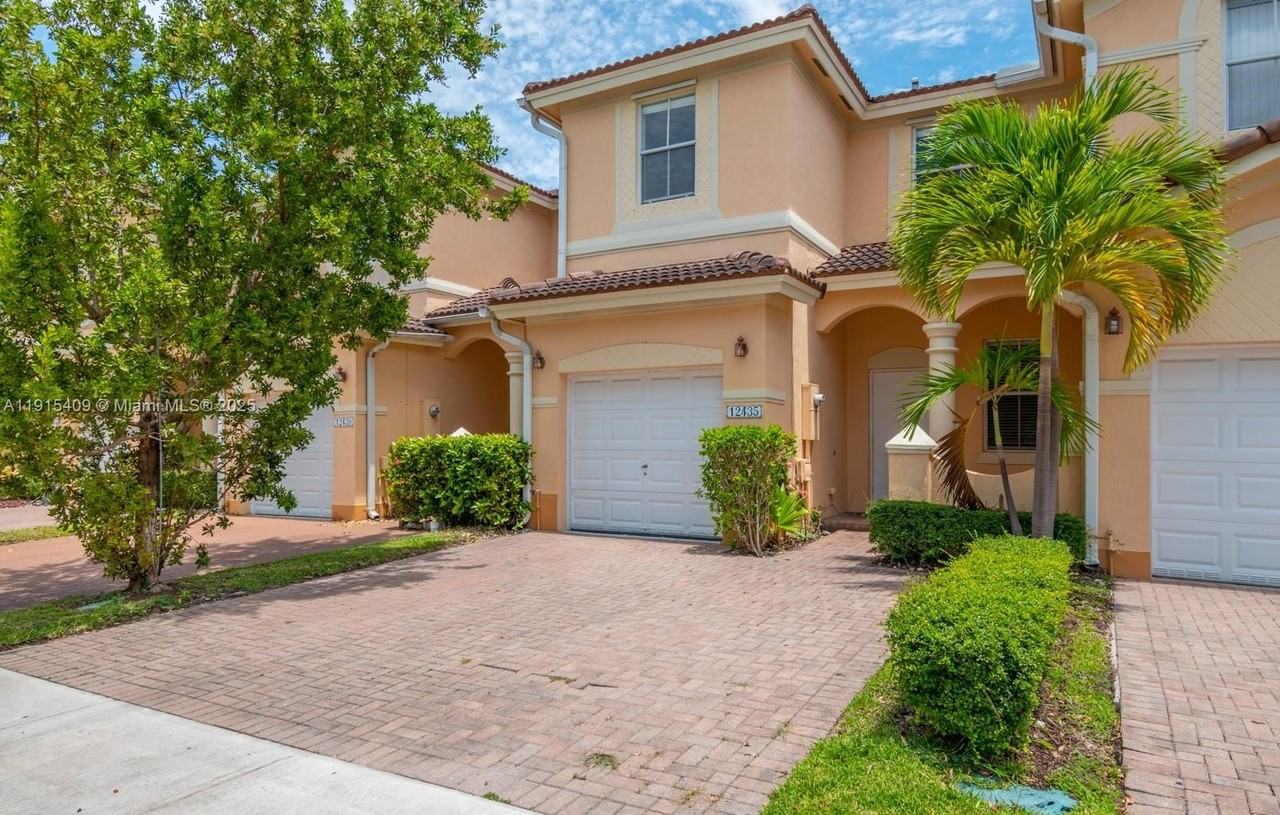 12435 Sw 125th St #12435 - Photo 2 of 30