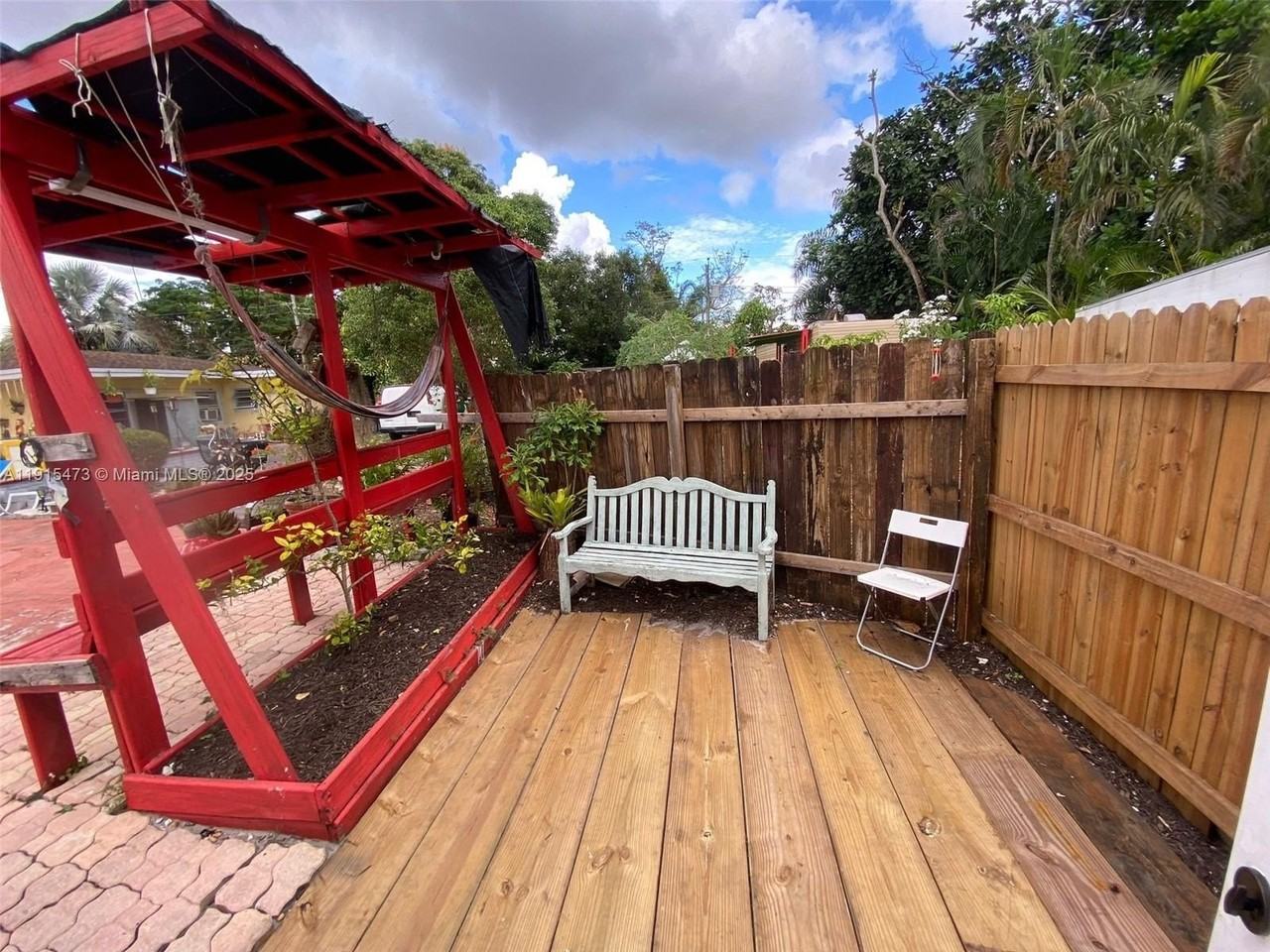 436 E Evanston Cir #2 - Photo 4 of 17