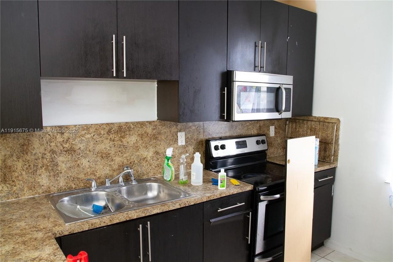 761 Se 2nd St #761 - Photo 2 of 12