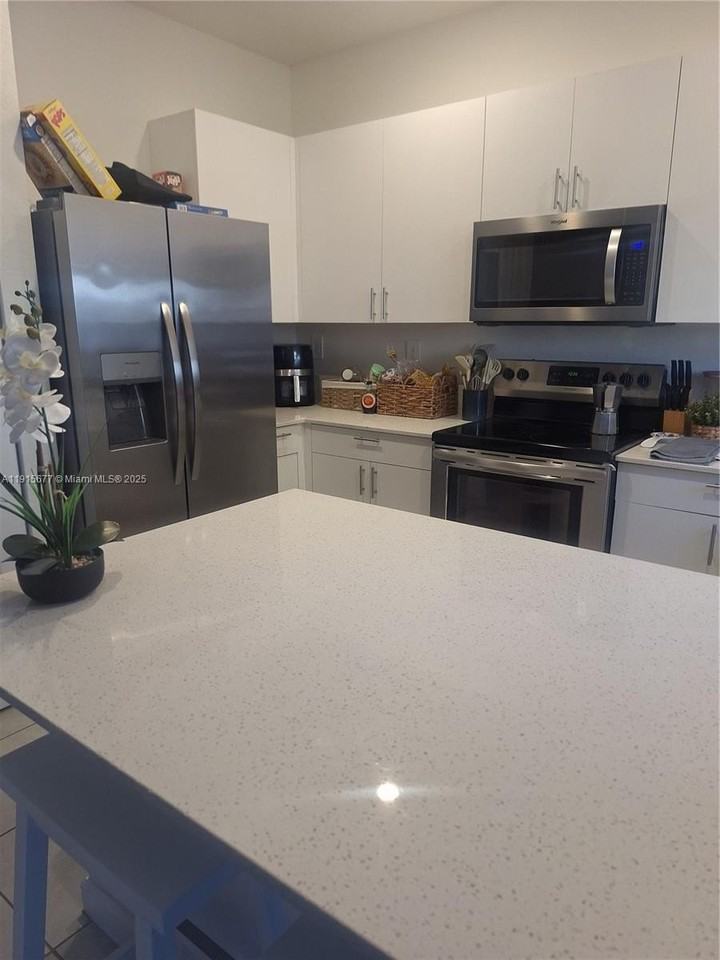 11741 Sw 245th Ter - Photo 7 of 30