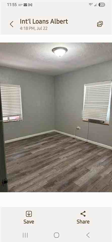 970 Sw 7th St #2 - Photo 3 of 5