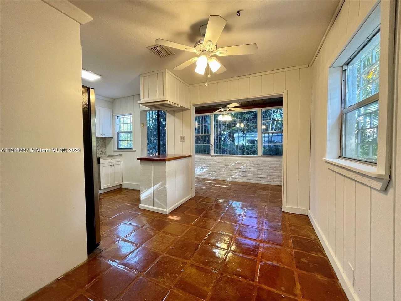 5842 Sw 60th St #0 - Photo 5 of 23