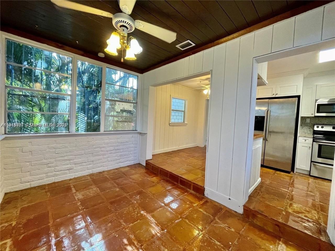 5842 Sw 60th St #0 - Photo 6 of 23