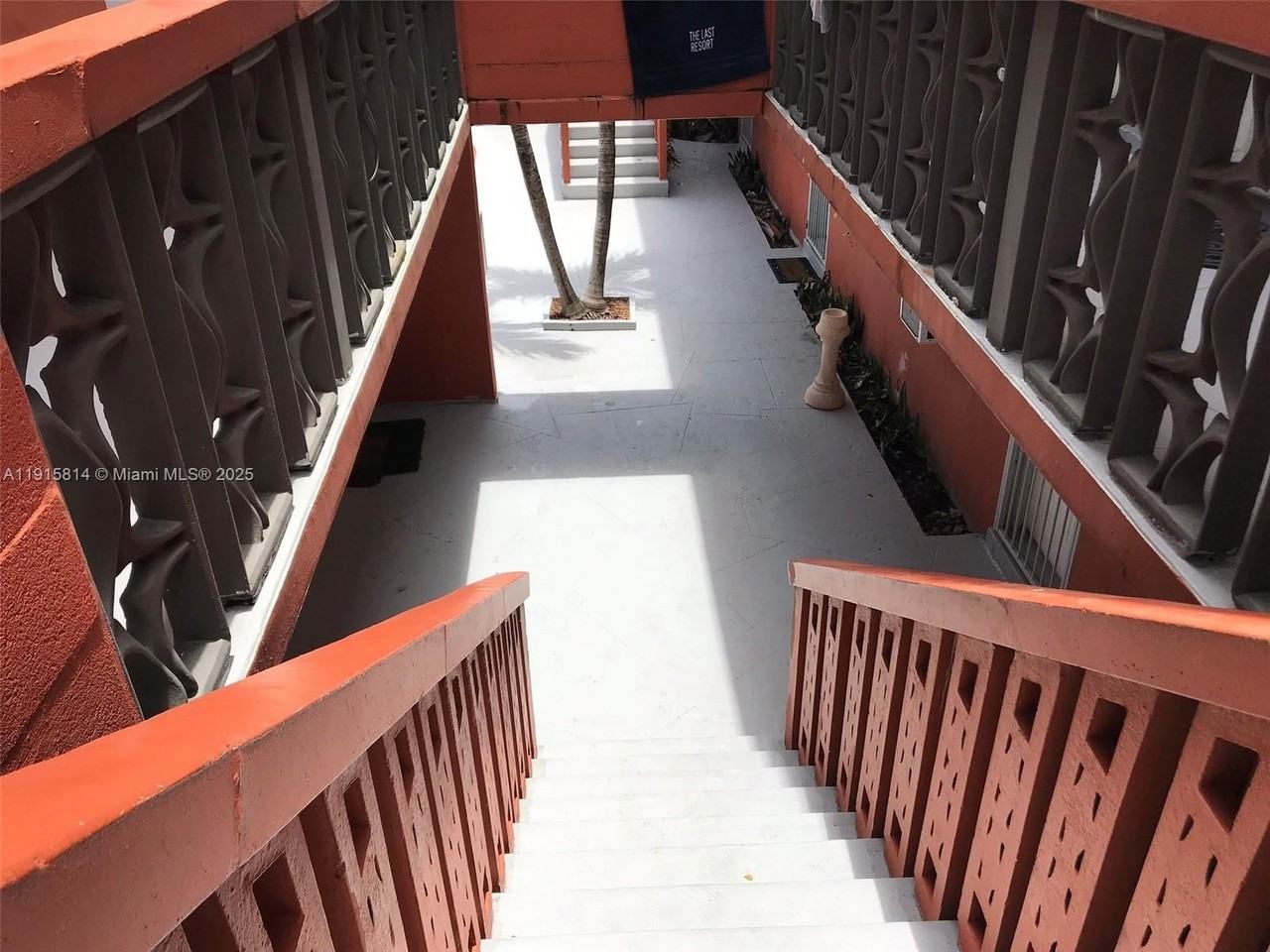 421 Northeast 68th Street #15 - Photo 5 of 26