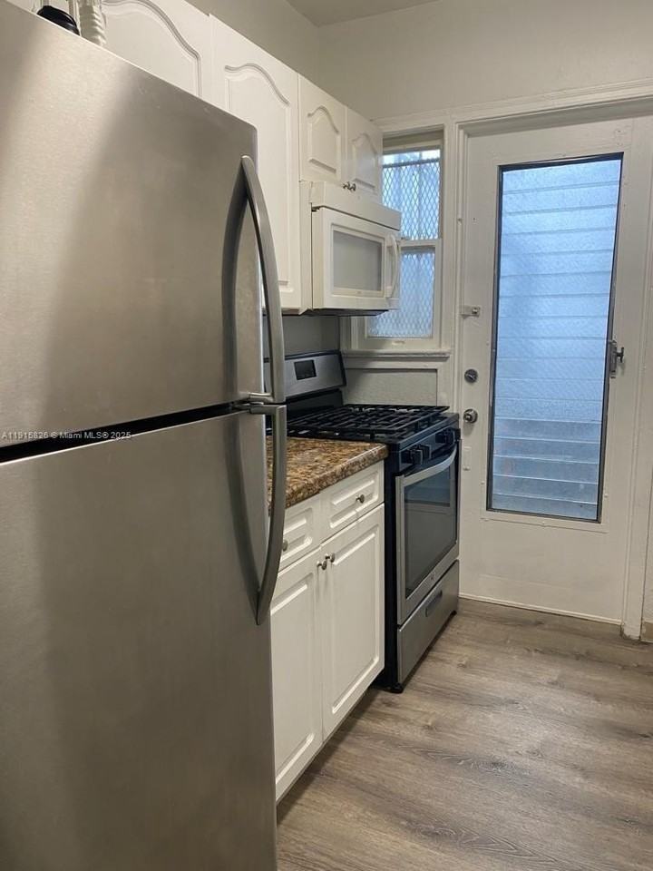 6805 Abbott Ave #7 - Photo 3 of 10
