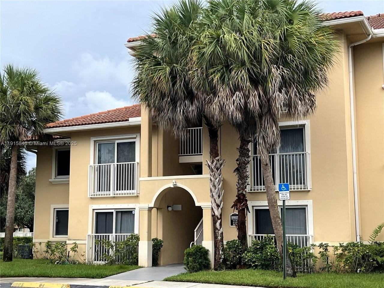 9905 Westwood Dr #32-3