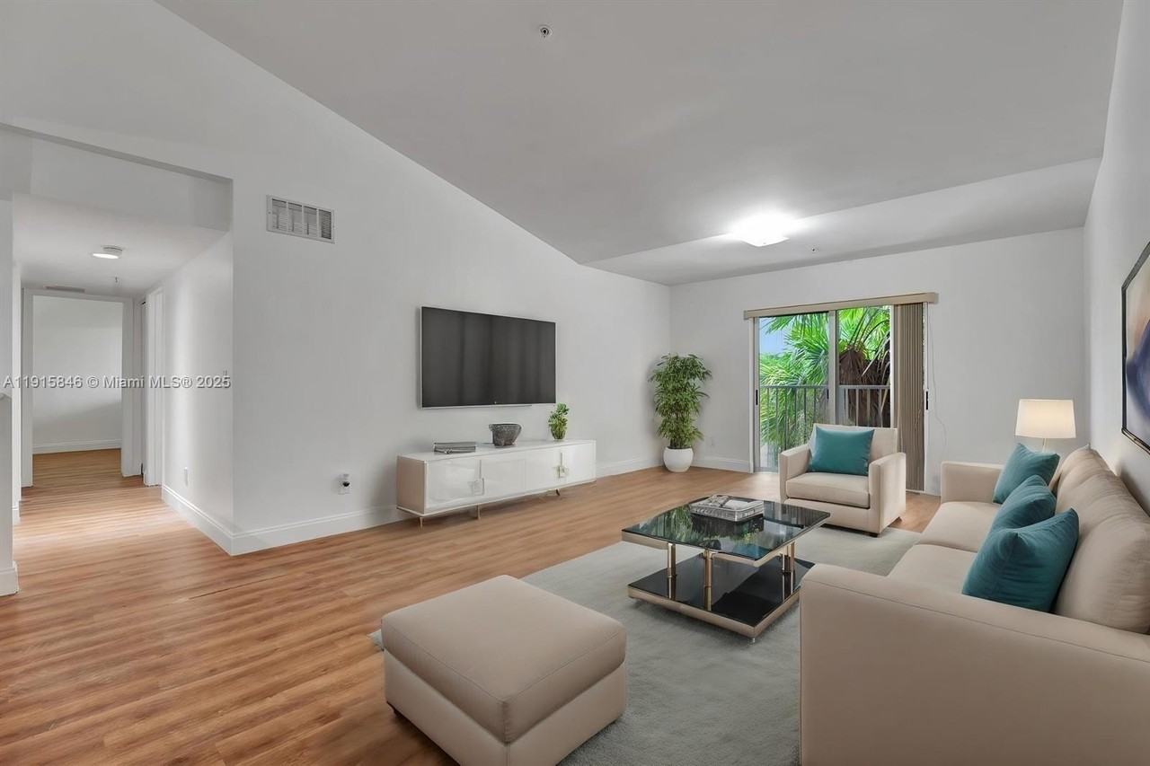 9905 Westwood Dr #32-3 - Photo 6 of 16