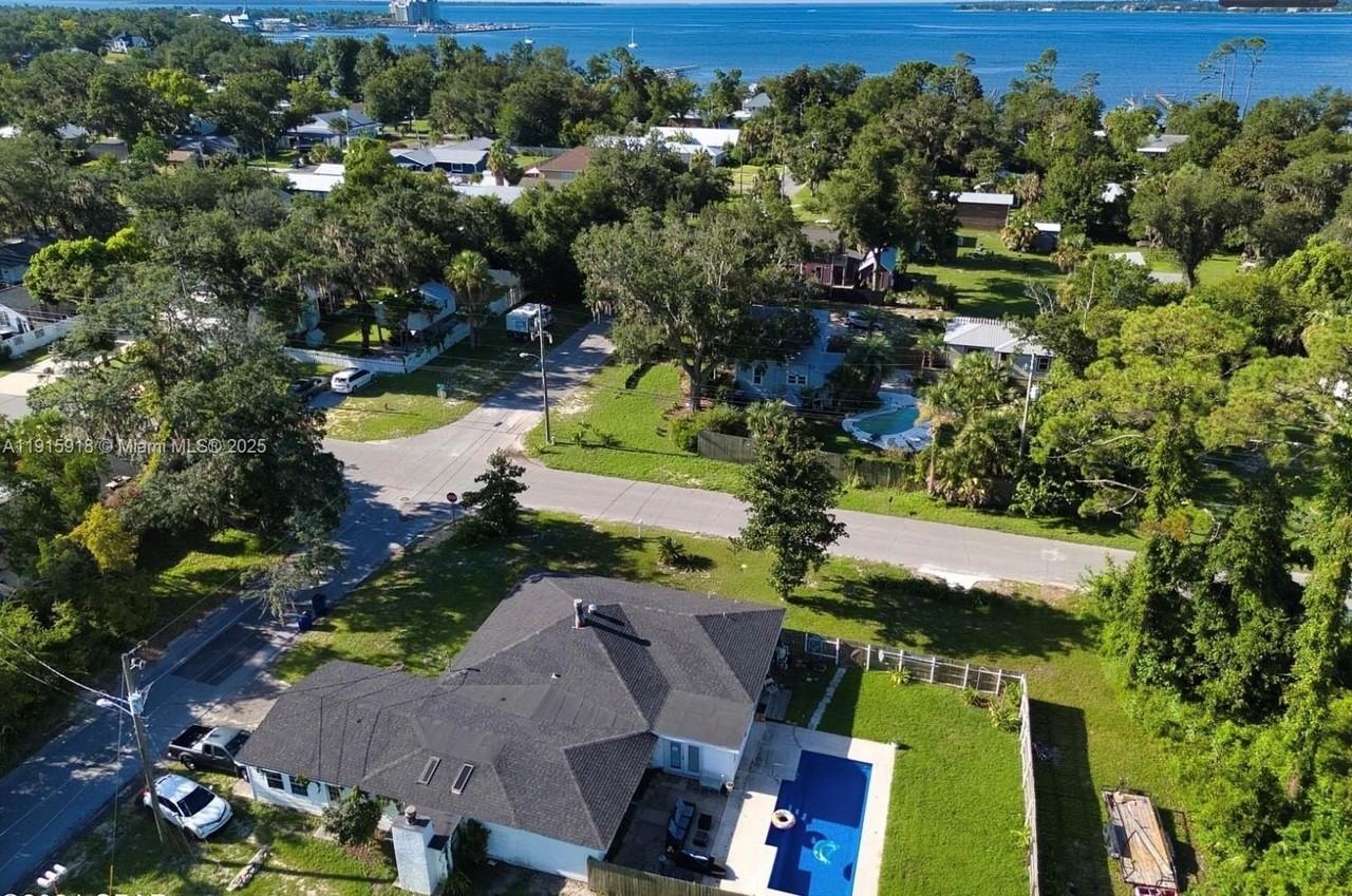 3900 West 17th Street - Photo 2 of 14