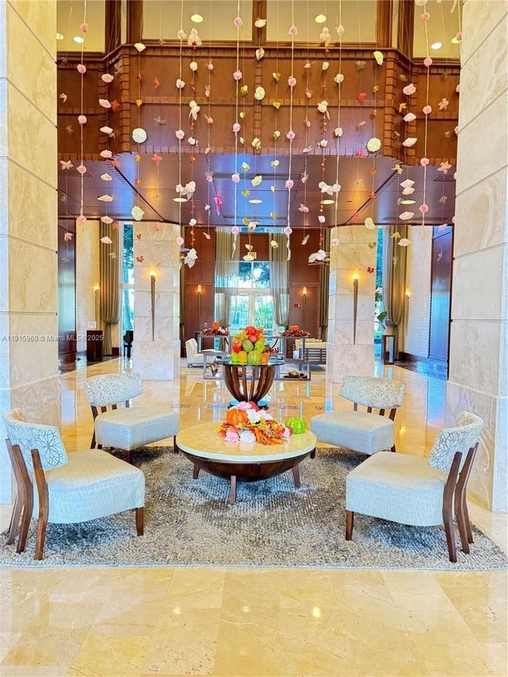 19501 West Country Club Drive #2310 - Photo 4 of 50