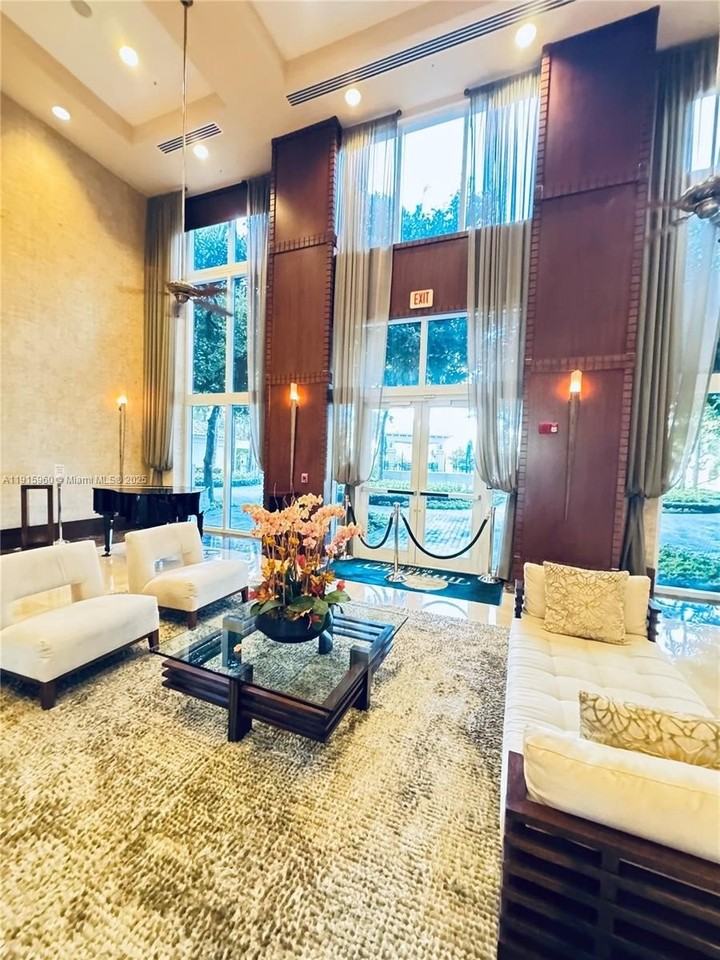 19501 West Country Club Drive #2310 - Photo 7 of 50