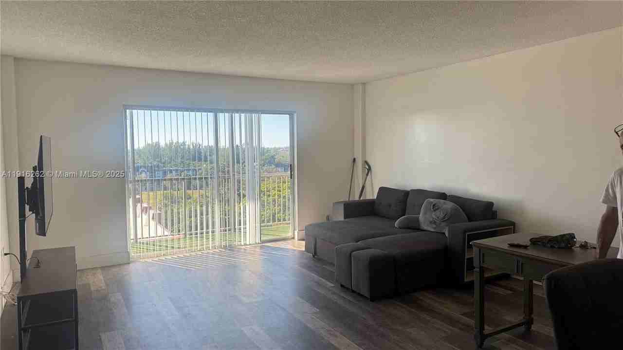 4174 Inverrary Dr #906 - Photo 2 of 20