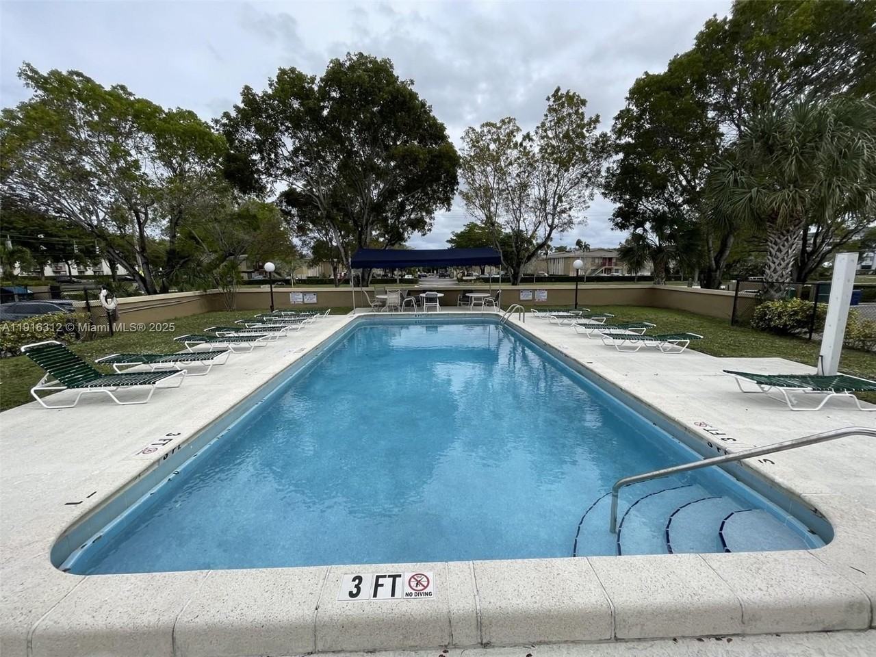 2652 Riverside Dr #2652 - Photo 5 of 37