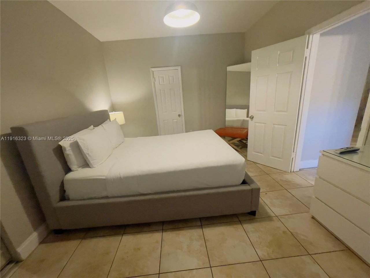 8100 Harding Avenue #509 - Photo 5 of 11