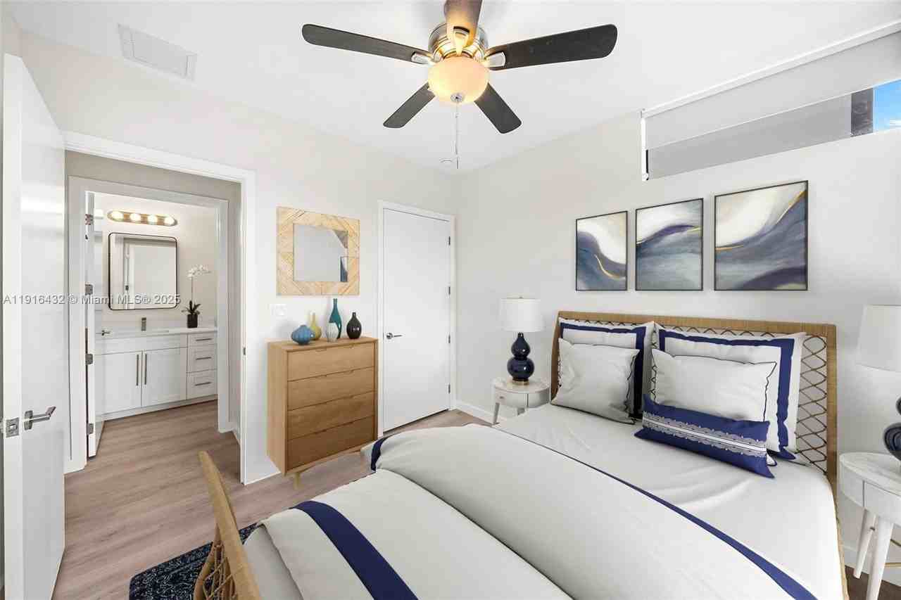 1251 Southwest 3rd Street - Photo 7 of 18