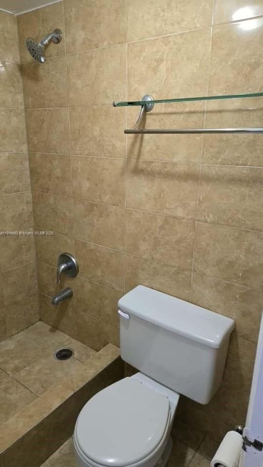 13707 Kendale Lakes Cir #PH11 - Photo 6 of 37