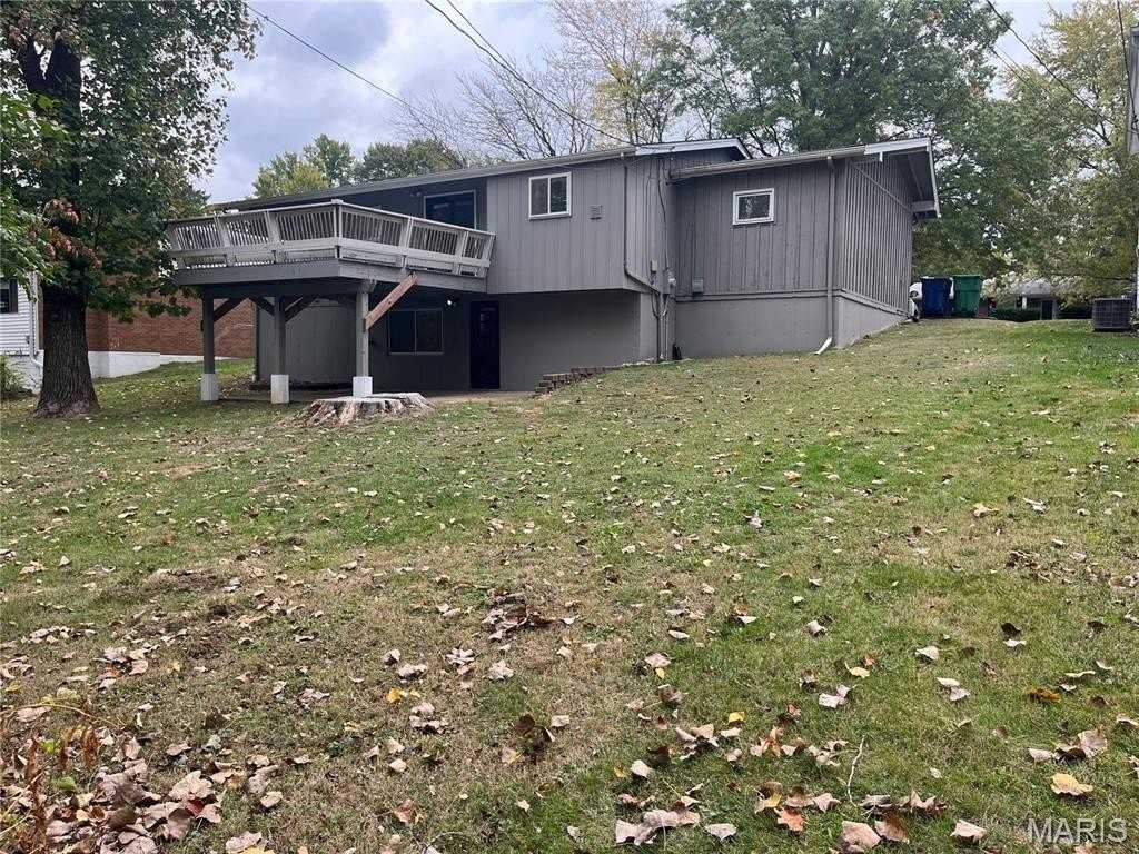 1119 Port Diane Dr - Photo 5 of 16