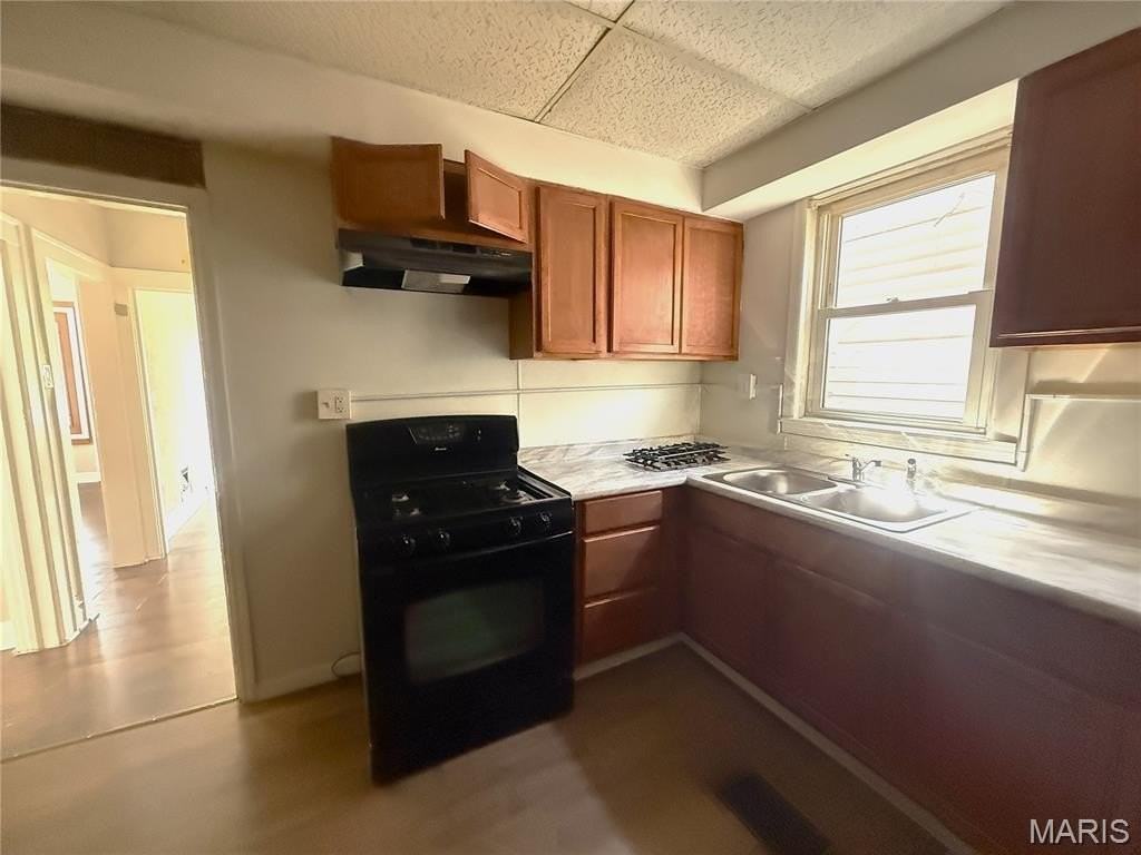 1243 Sutter Avenue - Photo 6 of 8