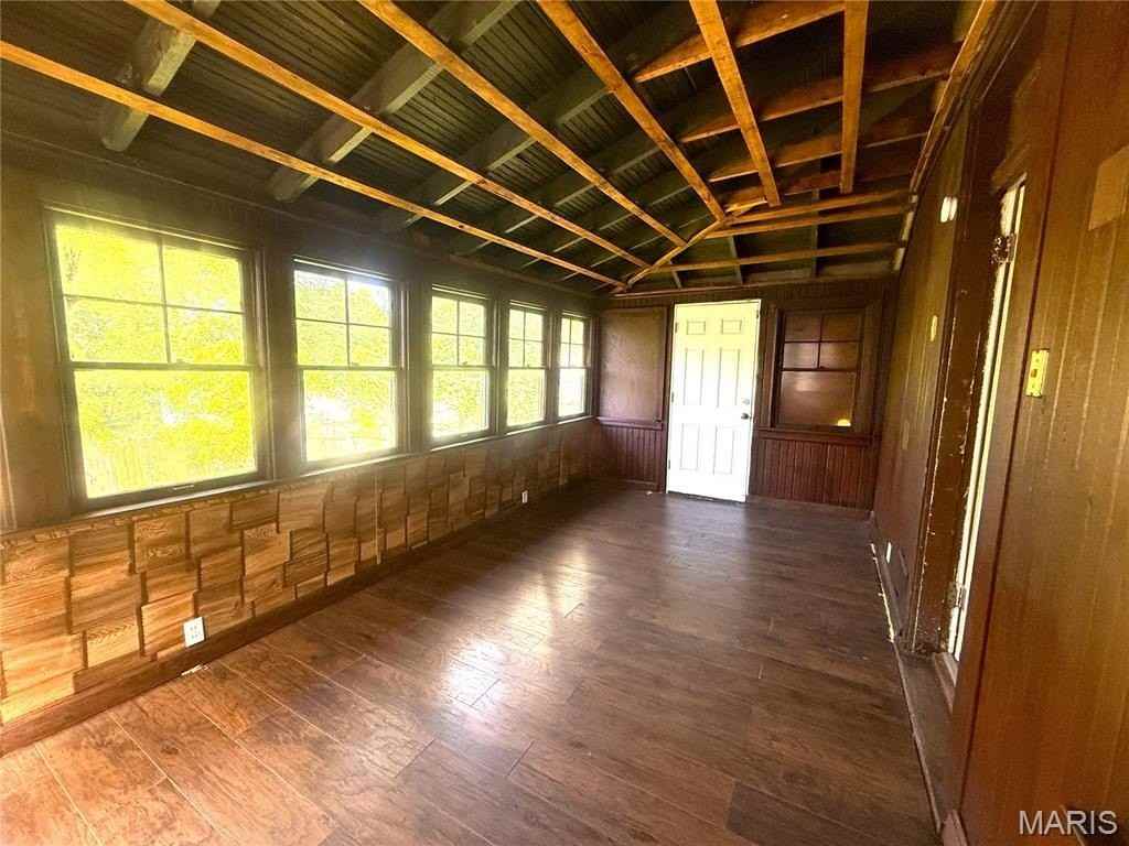 1243 Sutter Avenue - Photo 7 of 8