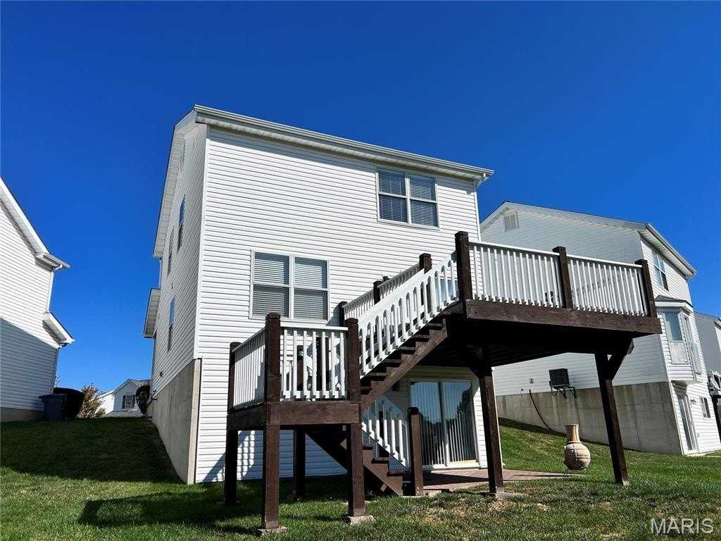 239 Tyndale Dr - Photo 5 of 33