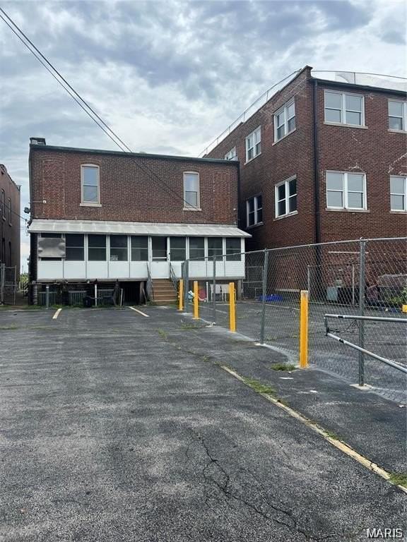 3465 S Grand Blvd - Photo 2 of 2