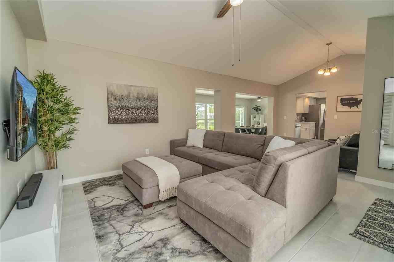 33 Caddy Rd - Photo 6 of 32