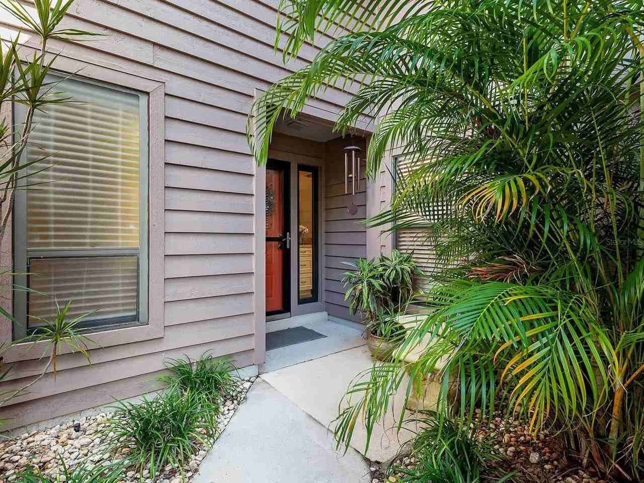 6094 Wilshire Blvd #8 - Photo 3 of 42