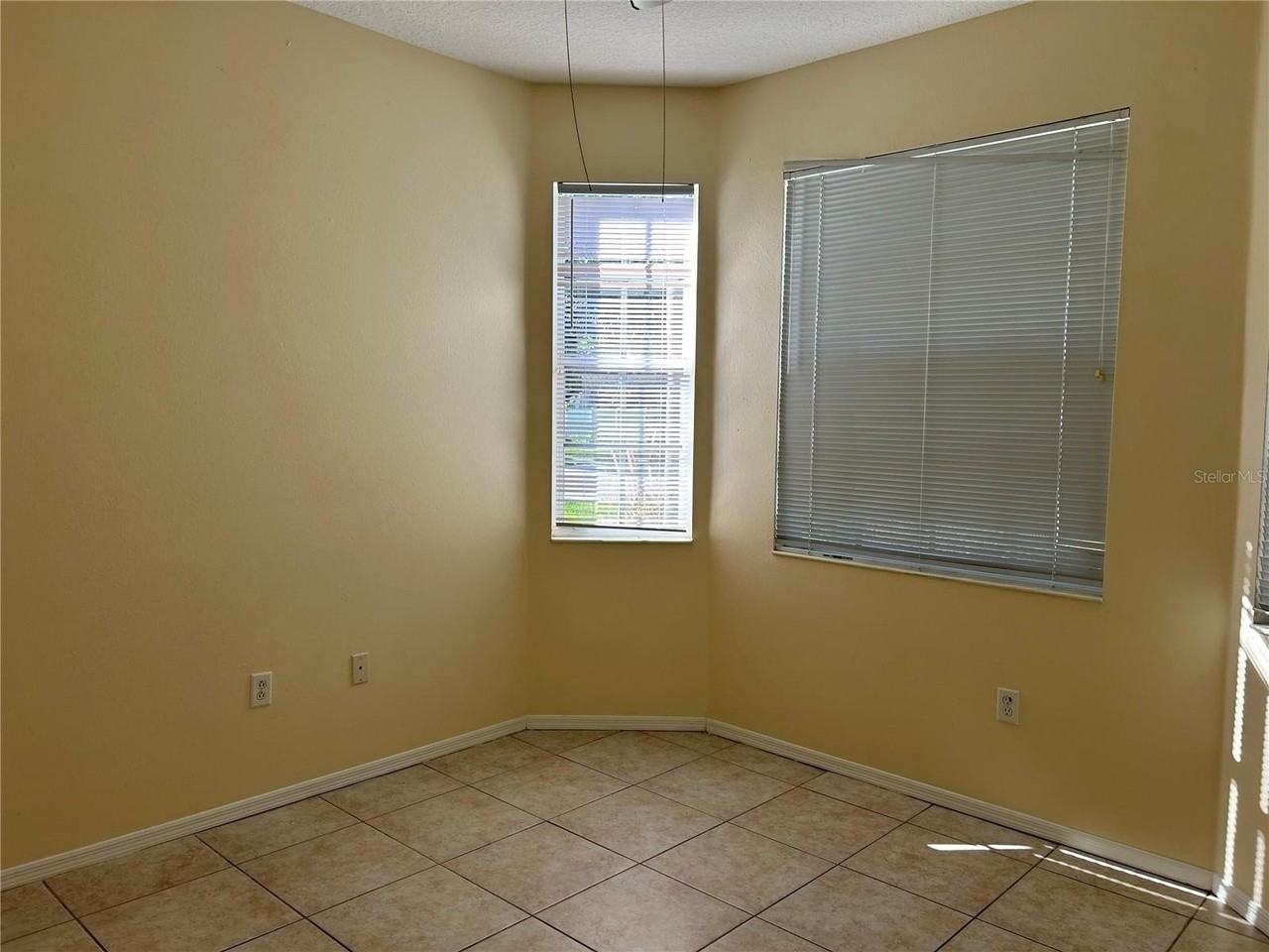 5915 Laurel Creek Trl - Photo 5 of 24