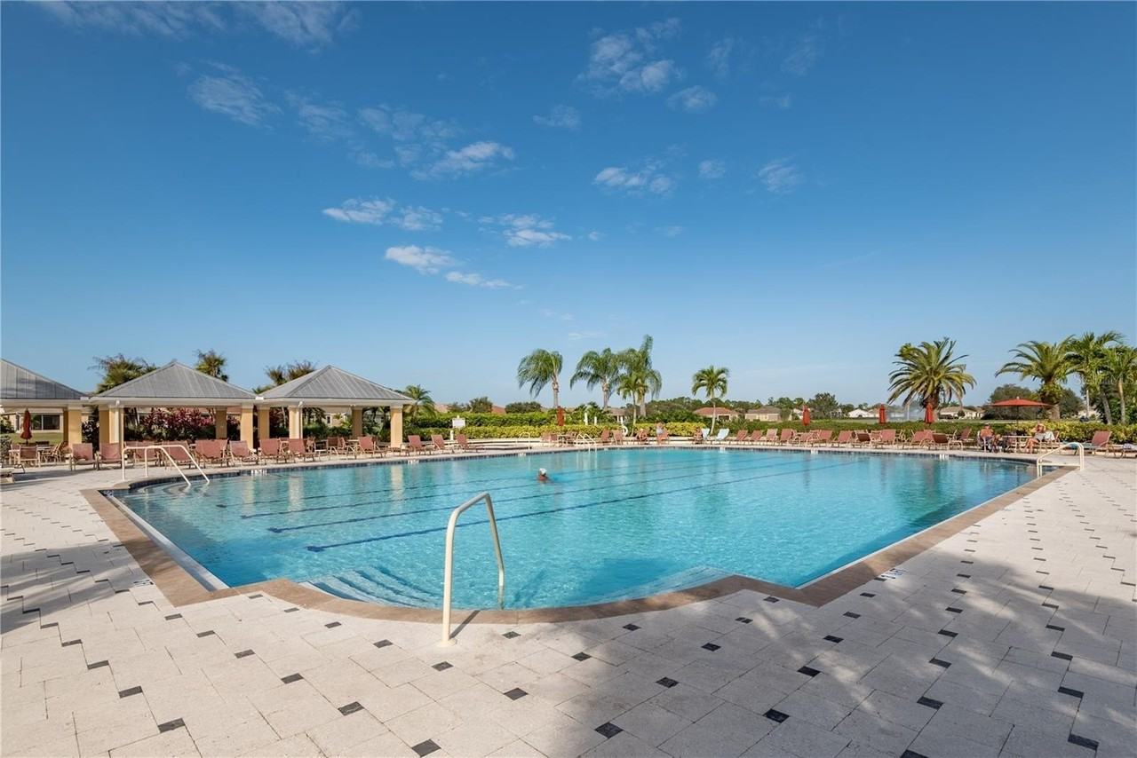 24835 Buckingham Way - Photo 2 of 47