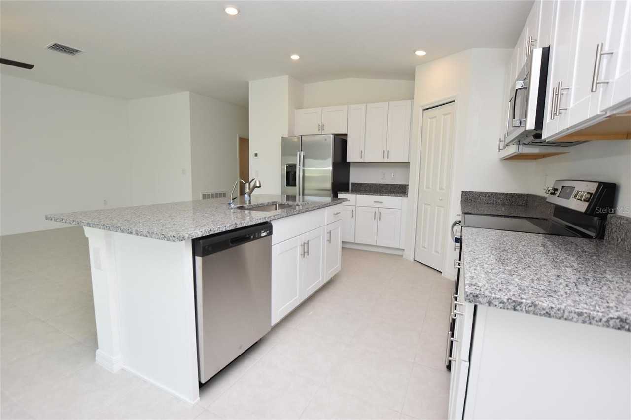 1940 Red Loop - Photo 4 of 35