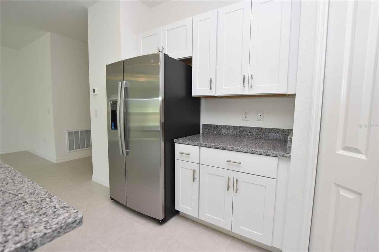 1940 Red Loop - Photo 6 of 35