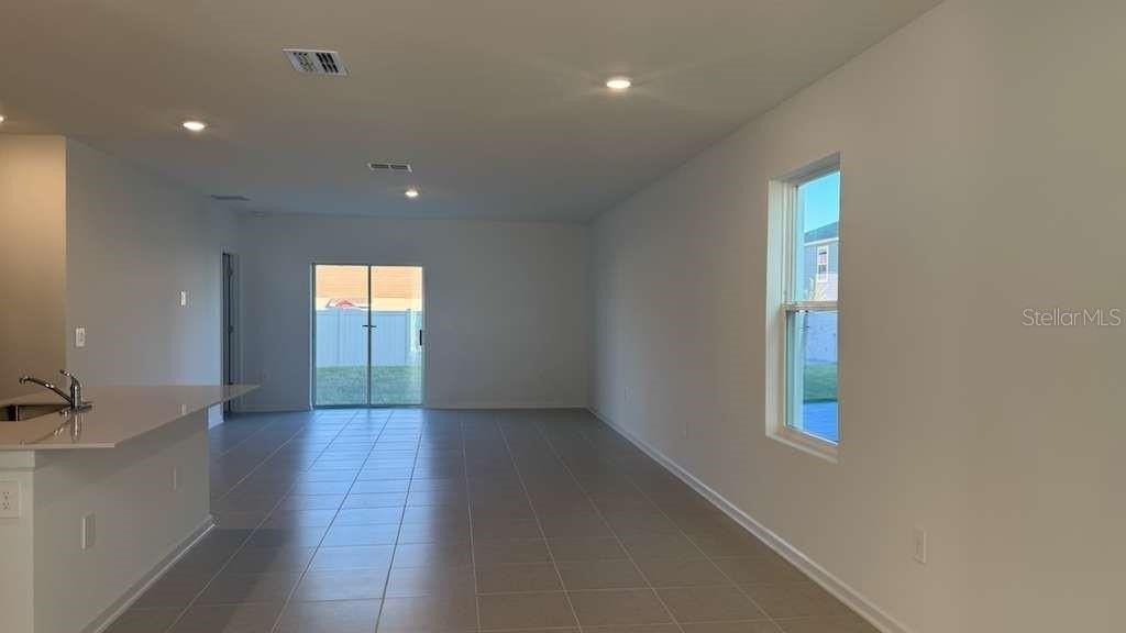 2217 Crown Rock Dr - Photo 6 of 27