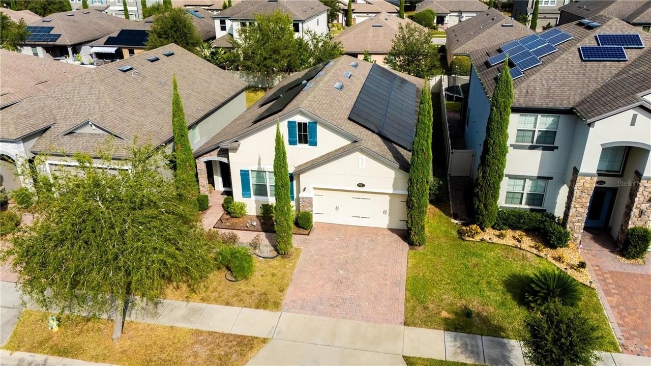 5151 Ravena Ave E - Photo 2 of 50