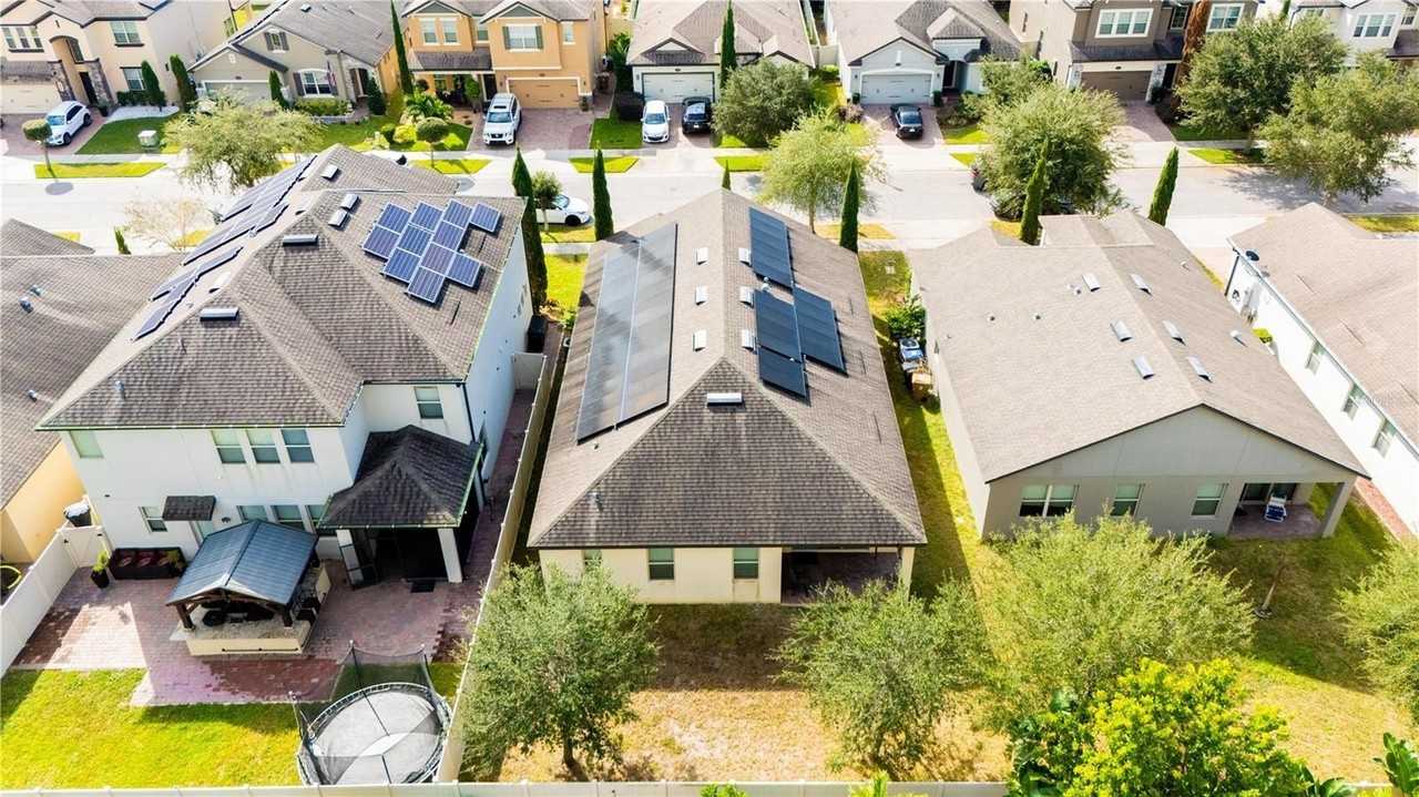 5151 Ravena Ave E - Photo 5 of 50