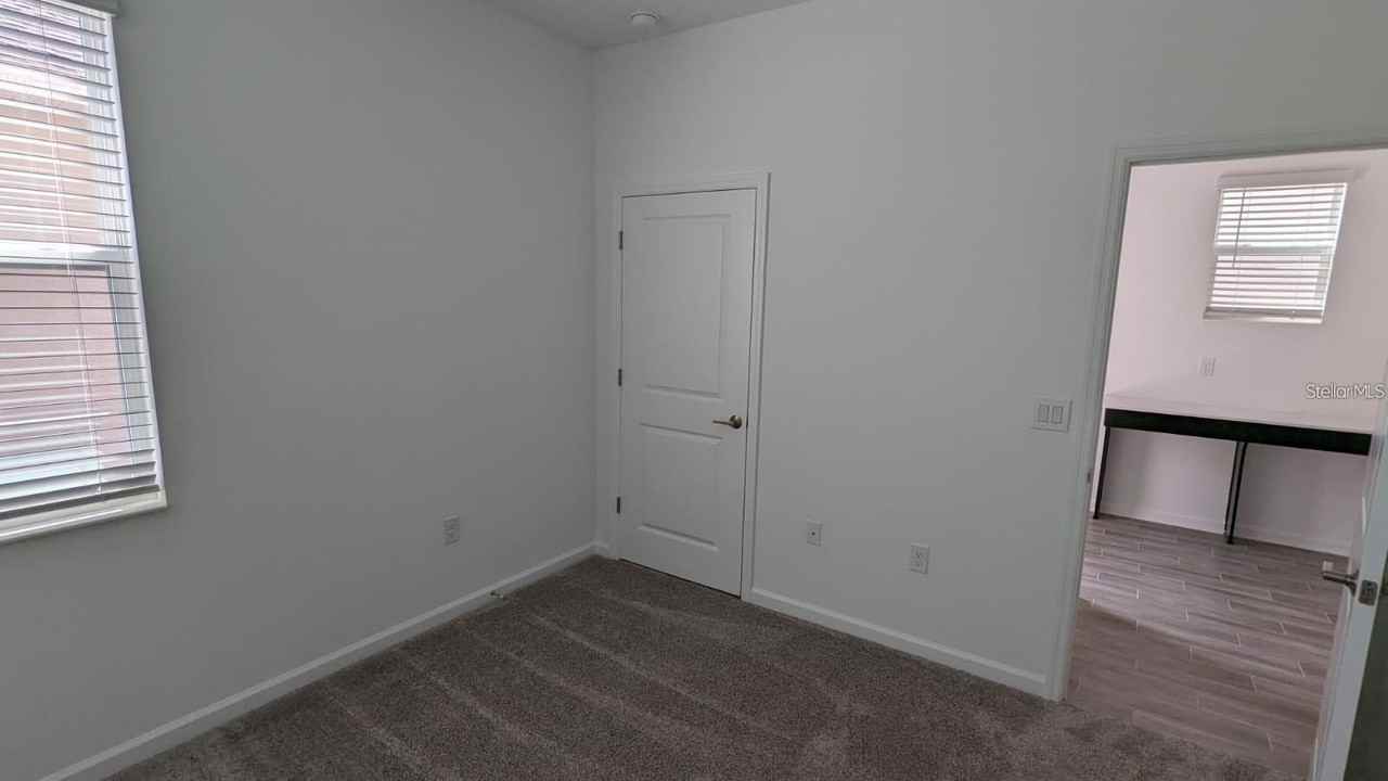 1740 Cross Prairie Pkwy - Photo 7 of 20