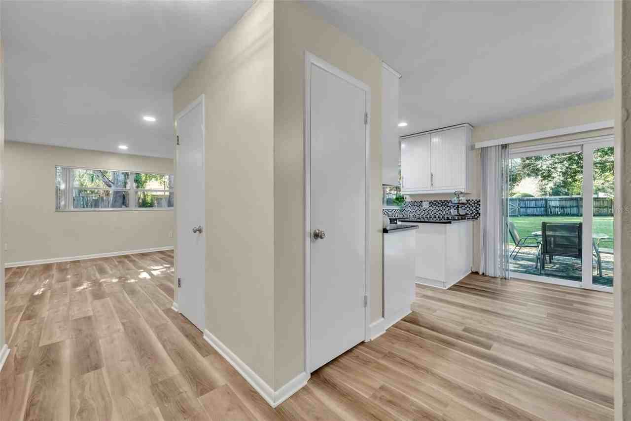 110 Bilsdale Ct - Photo 5 of 32