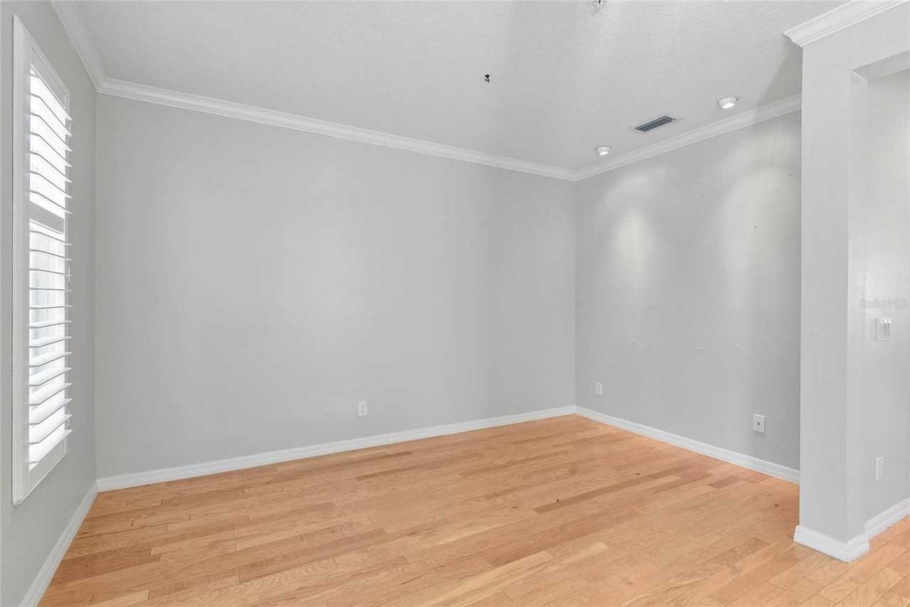 2979 Upper Park Rd - Photo 5 of 34