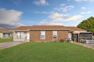 featured image of 1633 Ellen Place