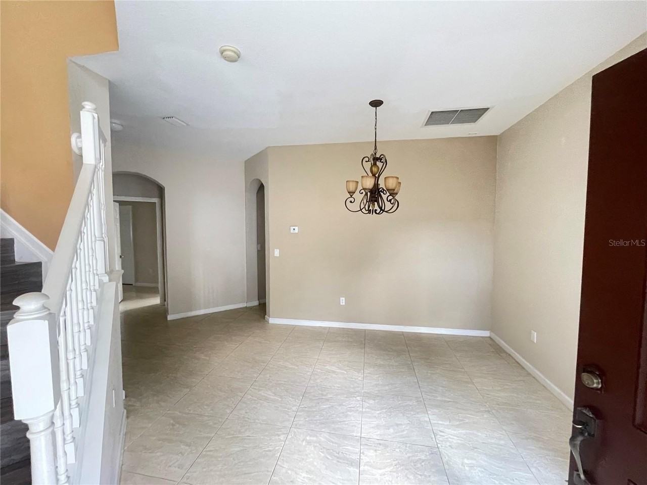 2930 Willow Creek Ln - Photo 4 of 14