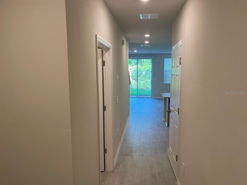 418 Legacy Loop - Photo 6 of 50