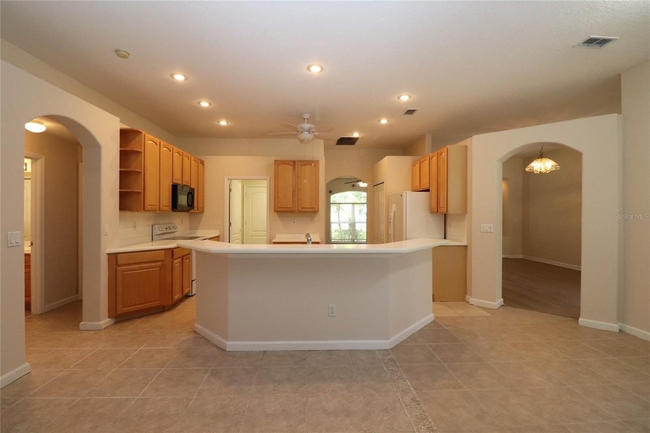 605 Cheviot Ct - Photo 2 of 32